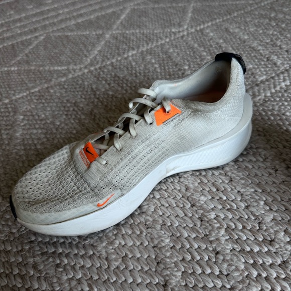 Nike White and Orange Athletic Sneakers - Picture 11 of 15